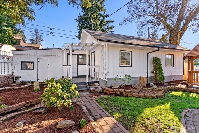 1239 S Verde Street, Tacoma, WA 98405