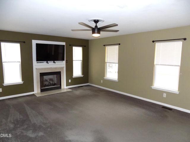 105 Whistlers Cove, Louisburg, NC 27549