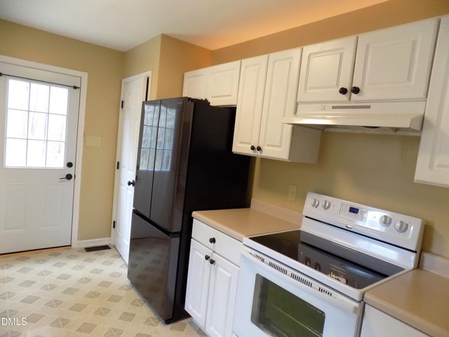 105 Whistlers Cove, Louisburg, NC 27549