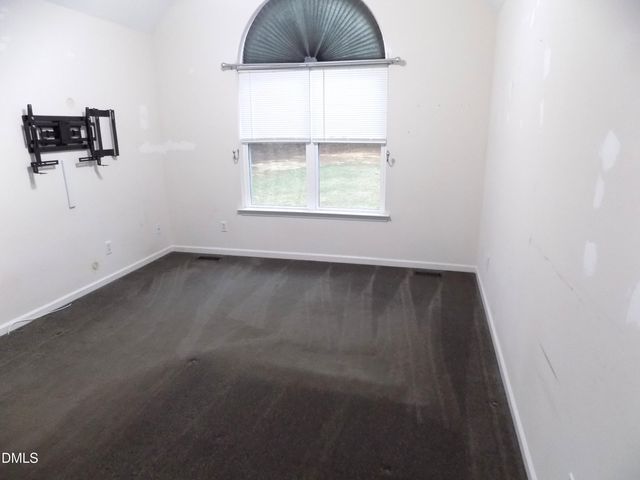 105 Whistlers Cove, Louisburg, NC 27549