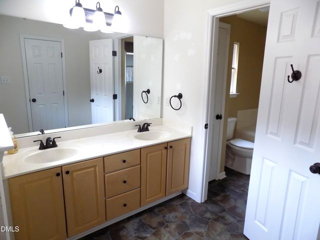 105 Whistlers Cove, Louisburg, NC 27549