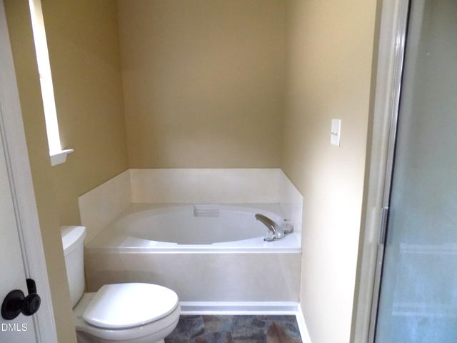 105 Whistlers Cove, Louisburg, NC 27549