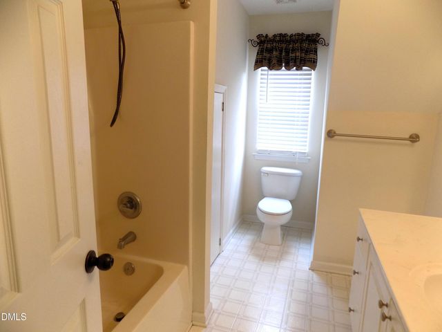 105 Whistlers Cove, Louisburg, NC 27549