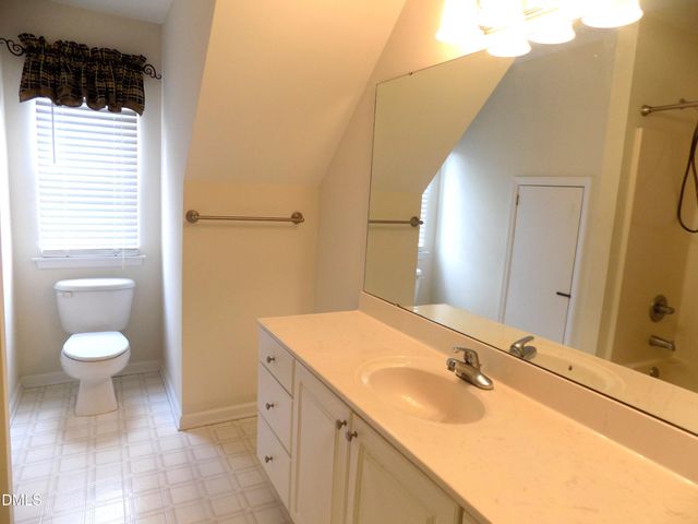 105 Whistlers Cove, Louisburg, NC 27549