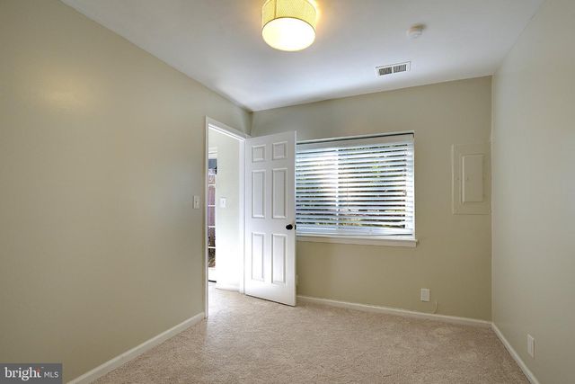 8113 BIRD LN, Greenbelt, MD 20770