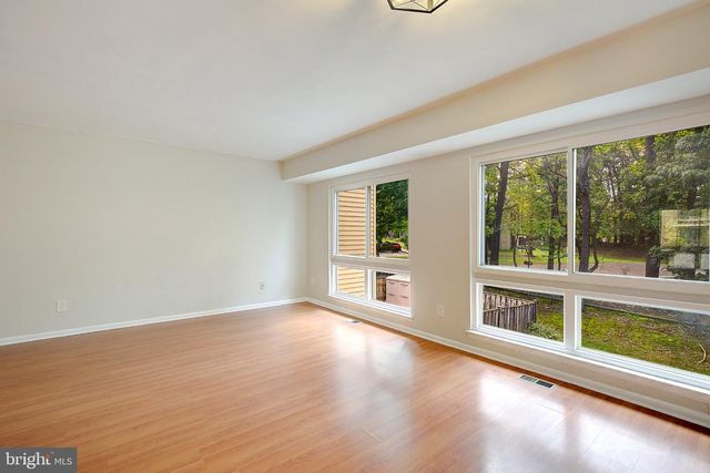 8113 BIRD LN, Greenbelt, MD 20770