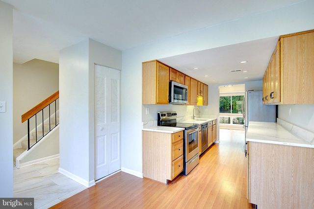 8113 BIRD LN, Greenbelt, MD 20770