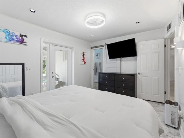 6640 WINDING OAK DRIVE, Tampa, FL 33625