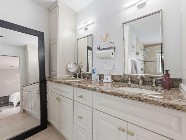 6640 WINDING OAK DRIVE, Tampa, FL 33625