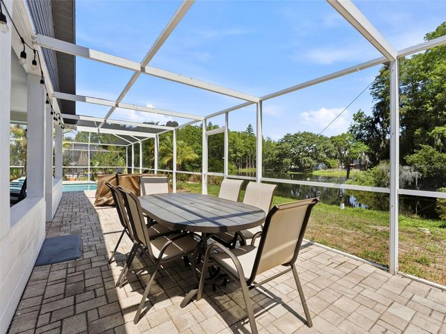 6640 WINDING OAK DRIVE, Tampa, FL 33625