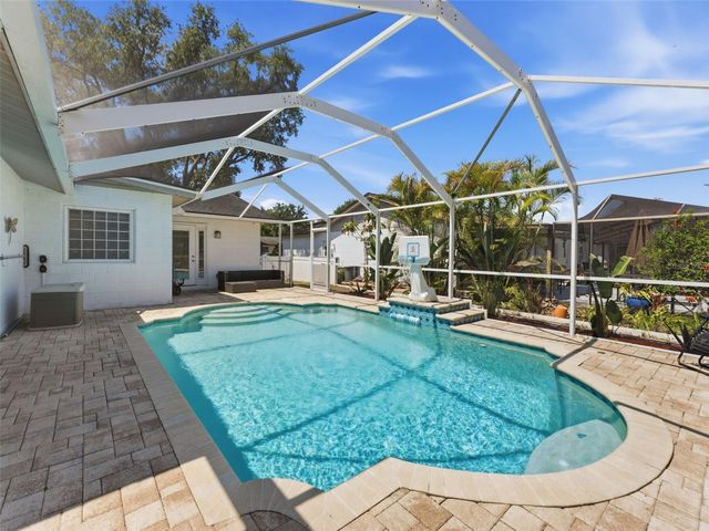 6640 WINDING OAK DRIVE, Tampa, FL 33625