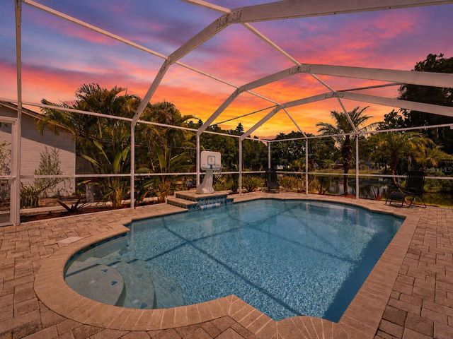 6640 WINDING OAK DRIVE, Tampa, FL 33625