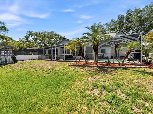 6640 WINDING OAK DRIVE, Tampa, FL 33625