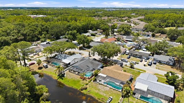 6640 WINDING OAK DRIVE, Tampa, FL 33625