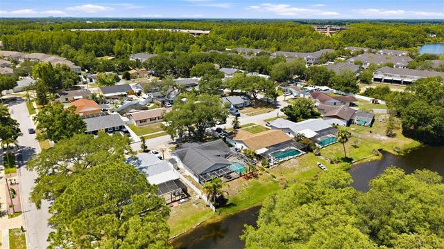 6640 WINDING OAK DRIVE, Tampa, FL 33625