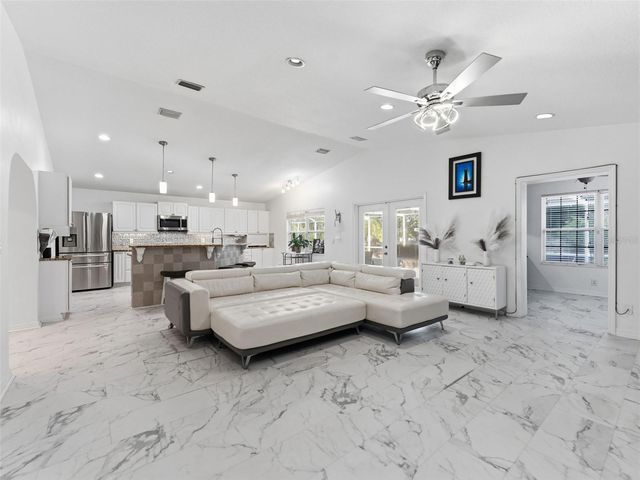 6640 WINDING OAK DRIVE, Tampa, FL 33625