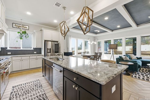 4111 Andito, San Antonio, TX 78261