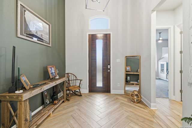 4111 Andito, San Antonio, TX 78261