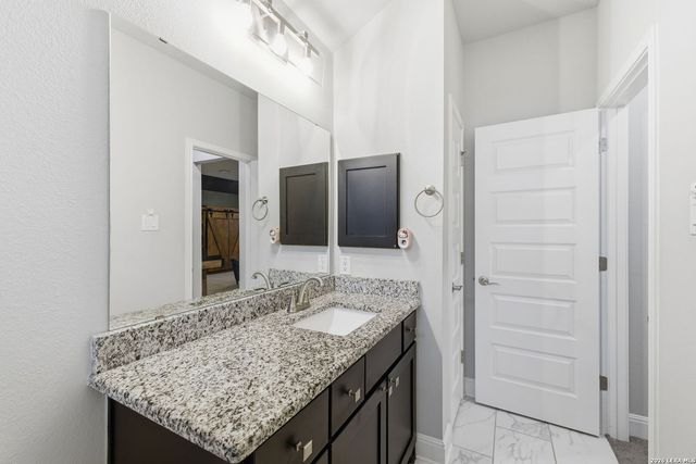 4111 Andito, San Antonio, TX 78261