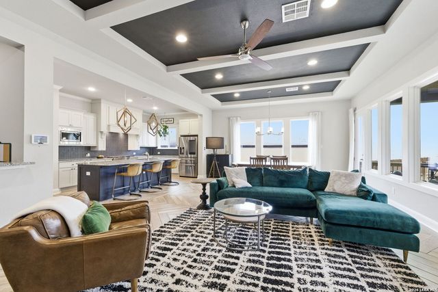 4111 Andito, San Antonio, TX 78261