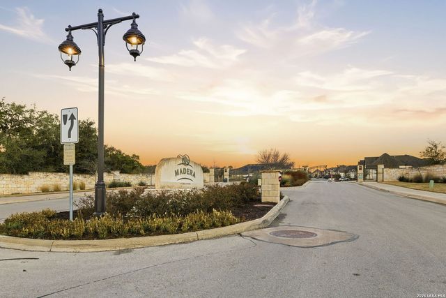 4111 Andito, San Antonio, TX 78261