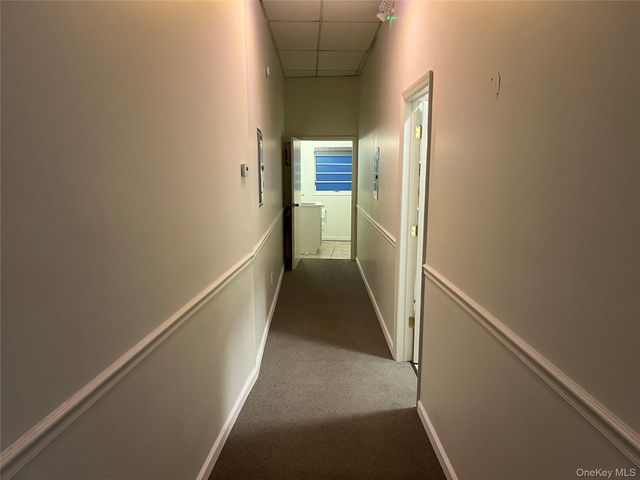 2-8 A Forest Avenue 5, Glen Cove, NY 11542