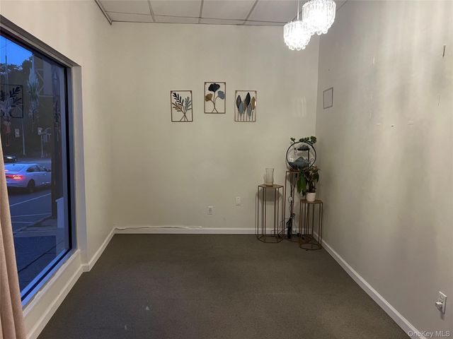 2-8 A Forest Avenue 5, Glen Cove, NY 11542