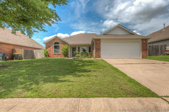 1413 W 118th Street S, Jenks, OK 74037