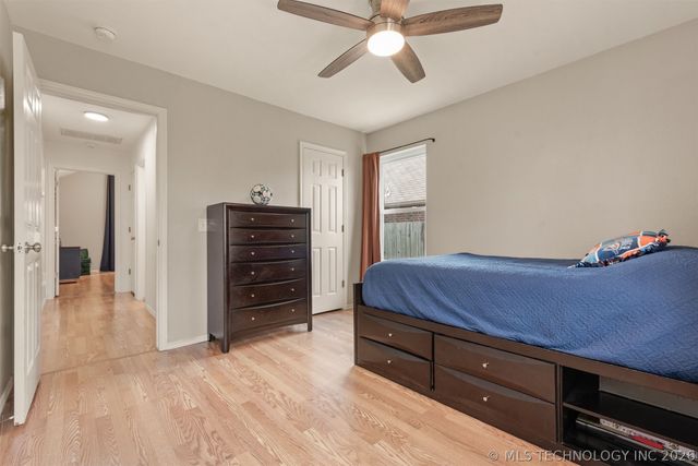 1413 W 118th Street S, Jenks, OK 74037
