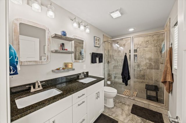 60 Sky View Meadow Dr, Crossville, TN 38555