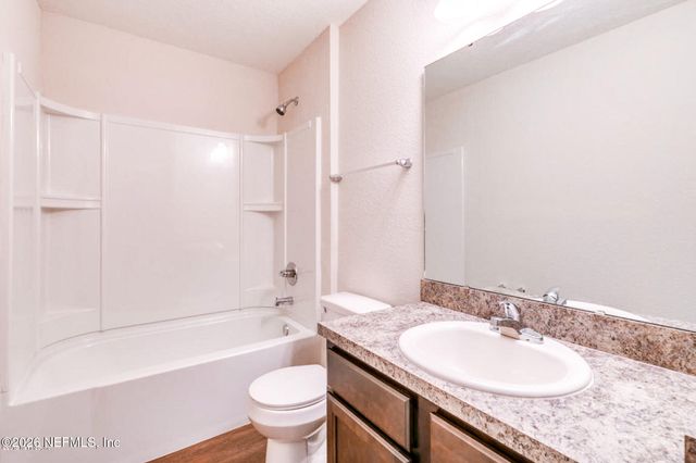 3789 ST AUGUSTINE Road, Jacksonville, FL 32207
