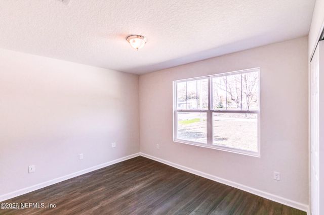 3789 ST AUGUSTINE Road, Jacksonville, FL 32207