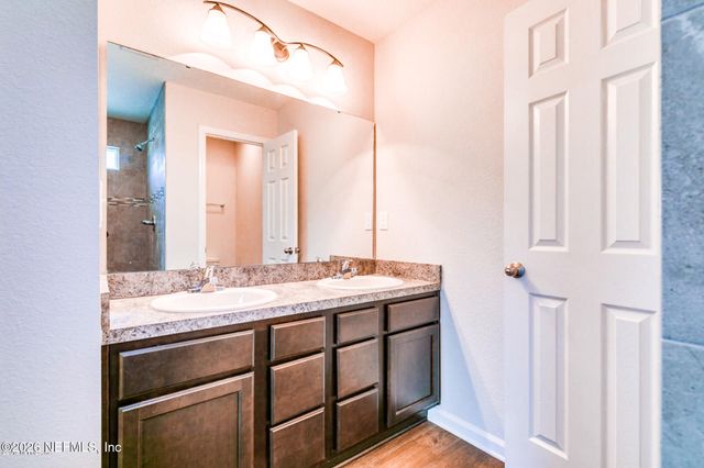 3789 ST AUGUSTINE Road, Jacksonville, FL 32207