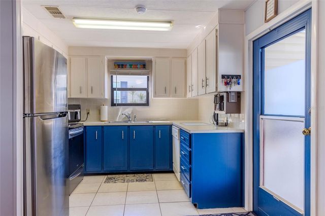 2100 KINGS HIGHWAY CRESCENT 693, Port Charlotte, FL 33980