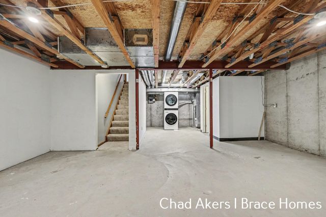 5912 Leisure South Drive SE, Grand Rapids, MI 49548