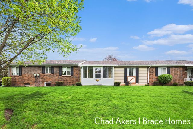 5912 Leisure South Drive SE, Grand Rapids, MI 49548