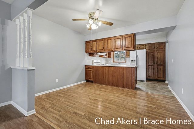5912 Leisure South Drive SE, Grand Rapids, MI 49548