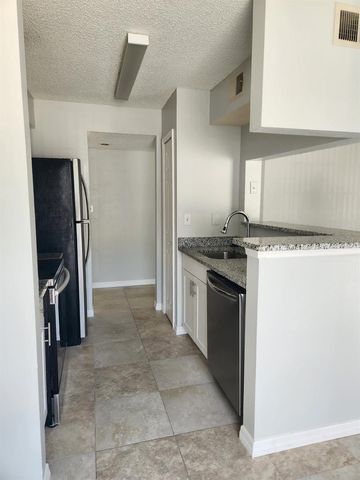 8625 FANCY FINCH DRIVE 101, Tampa, FL 33614