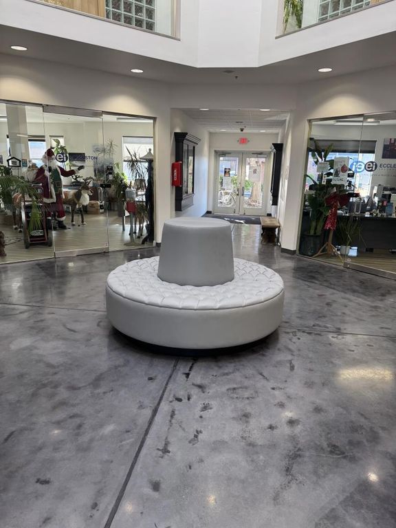 Image 2 of property listing at 205 Rockaway, Pacifica, CA 94044