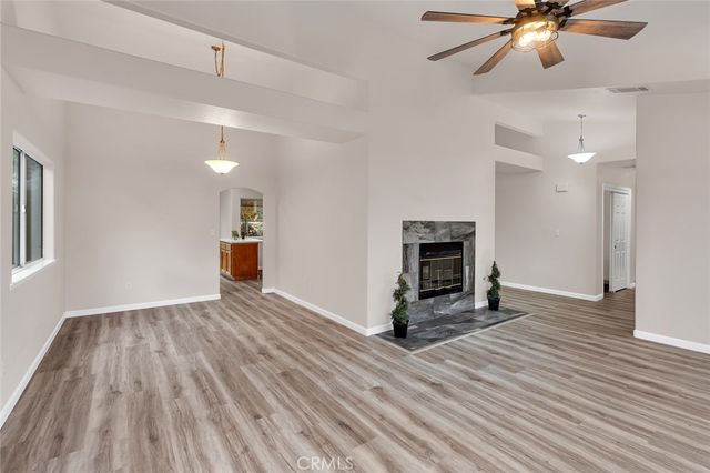 744 Bluff, Los Banos, CA 93635