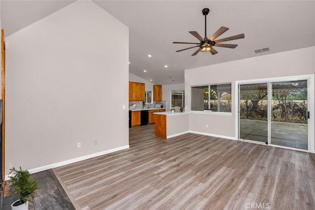 744 Bluff, Los Banos, CA 93635