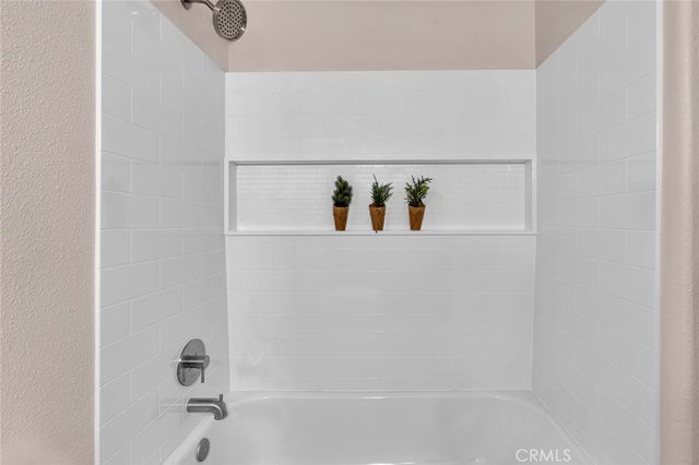 744 Bluff, Los Banos, CA 93635