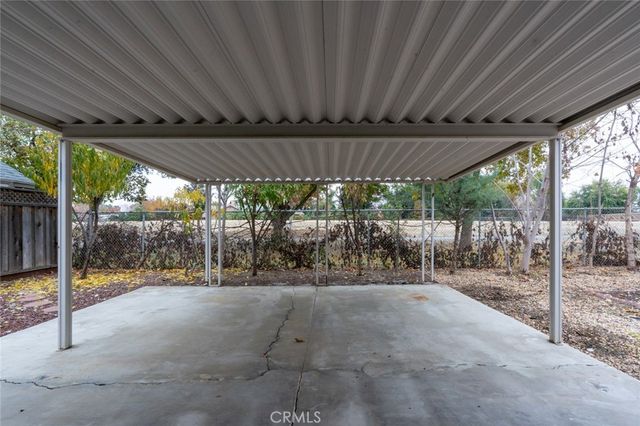 744 Bluff, Los Banos, CA 93635