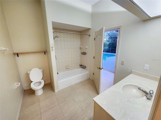 6223 90TH AVENUE CIRCLE E, Parrish, FL 34219