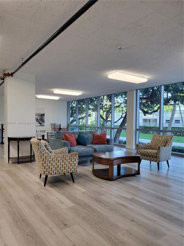 2655 Collins Ave 2302, Miami Beach, FL 33140