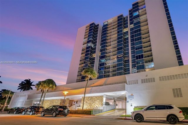 2655 Collins Ave 2302, Miami Beach, FL 33140