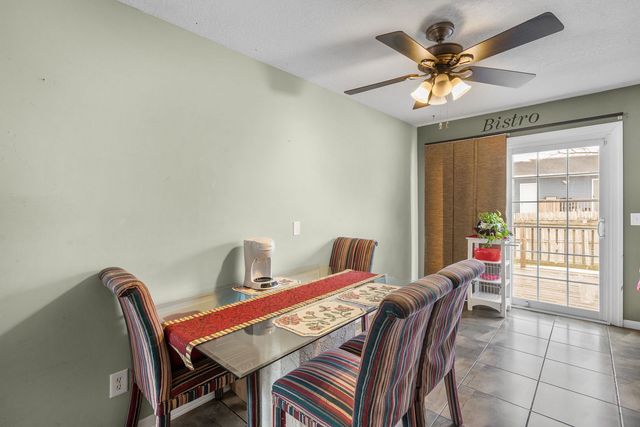 3305 Covington Drive, Davenport, IA 52806