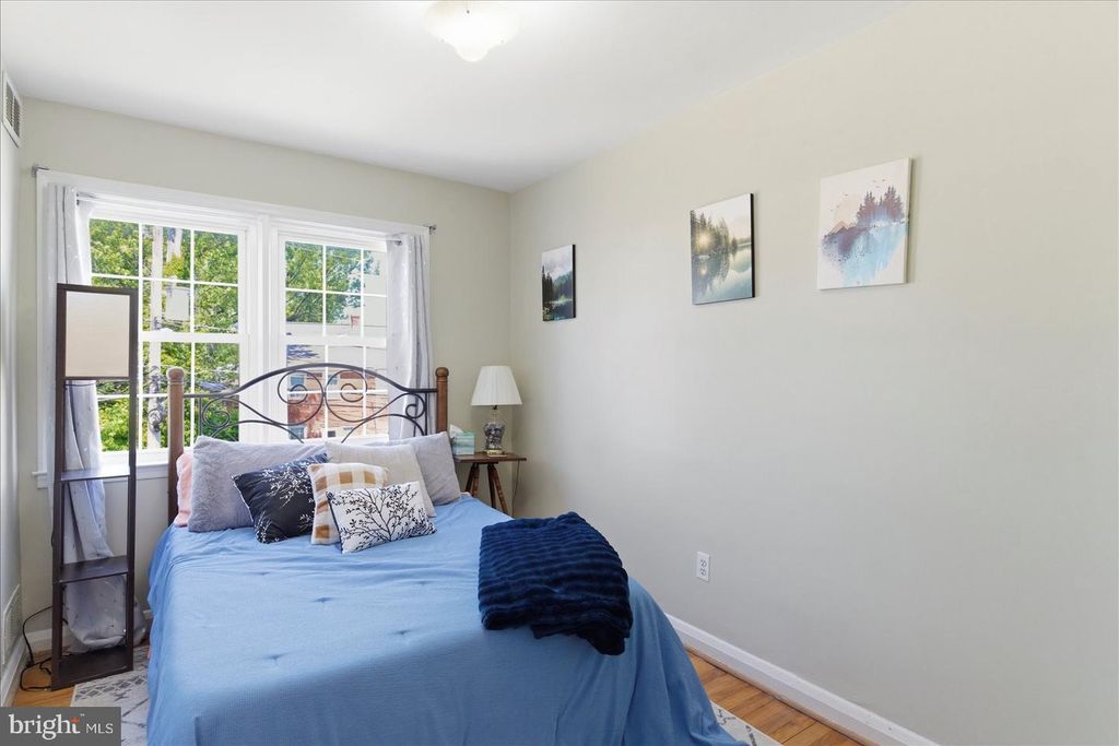 Image 23 of property listing at 8336 EDGEDALE RD, Baltimore, MD 21234