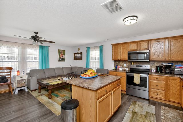 3060 SW Sharmin Lane, Ankeny, IA 50023