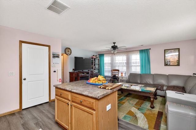 3060 SW Sharmin Lane, Ankeny, IA 50023